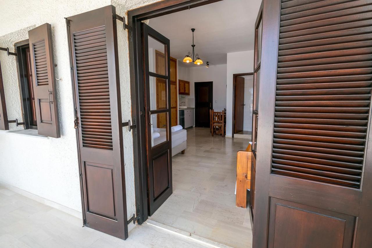Pelagos Seafront Accommodation - Maria Myrties Exterior foto